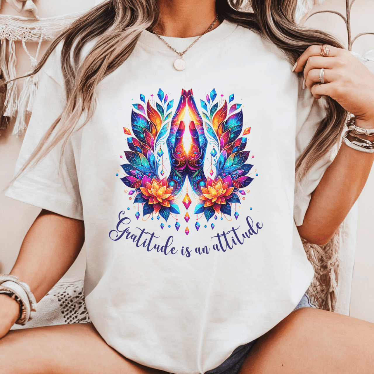 Gratitude is an attitude - Unisex T-Shirt